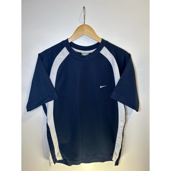Vintage Nike embrodiered tee - Picture 1 of 3